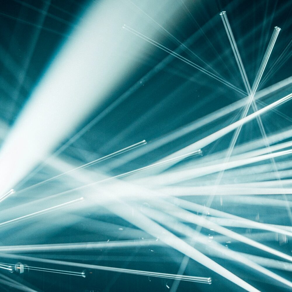 avid-lighting